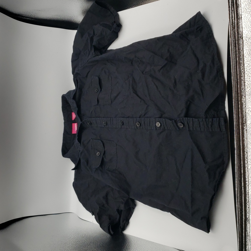 Personal Identity Black Button-Up Short Sleeve Shirt, Women's Medium.